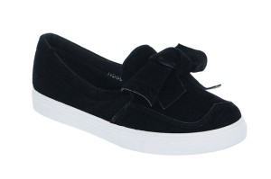 ZAMSZOWE TRAMPKI Z KOKARDĄ